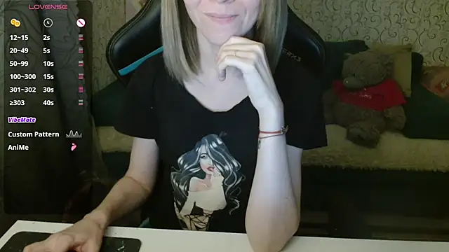 Snapshot of __Katherine___ chatting on 23, 11, 2025 Katherine online show from 23, 11, 2025