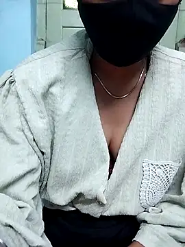 Snapshot of Miss_tinaaa chatting on 26, 11, 2025 Miss tinaaa online show from 26, 11, 2025