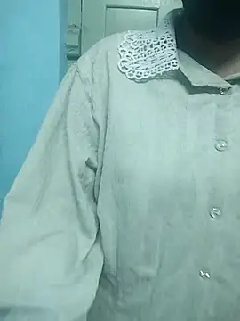 Snapshot of Miss_tinaaa chatting on 27, 11, 2025 Miss tinaaa online show from 27, 11, 2025