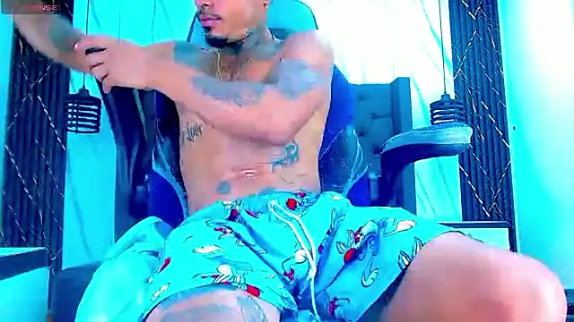 Hot Latino x online show from 3, 3, 2026