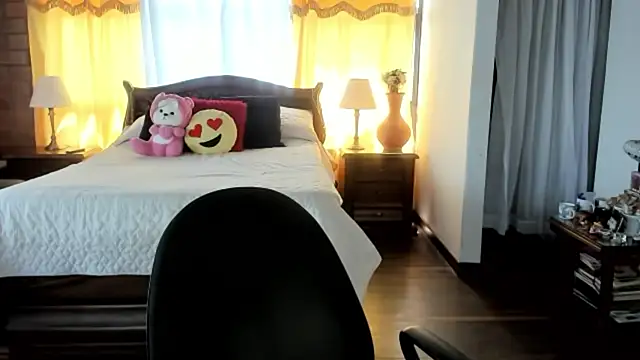 Charlotte-Willson online show from 1, 3, 2026