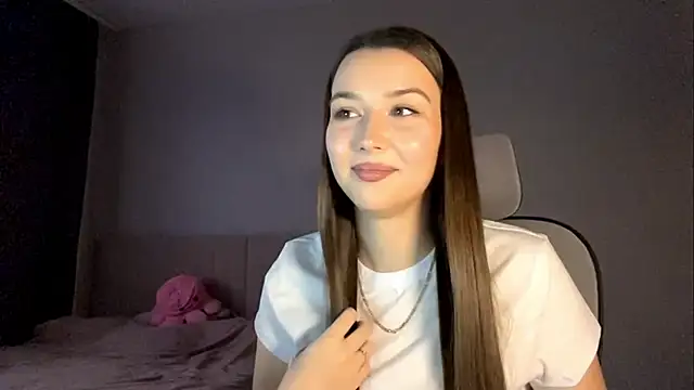 Snapshot of Annie_SmiIe chatting on 24, 11, 2025 Annie SmiIe online show from 24, 11, 2025