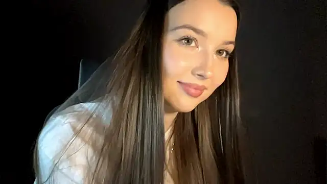 Snapshot of Annie_SmiIe chatting on 28, 11, 2025 Annie SmiIe online show from 28, 11, 2025