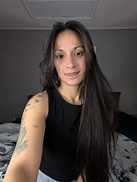 Snapshot of LexiLuxi chatting on 2, 12, 2025 LexiLuxi online show from 2, 12, 2025