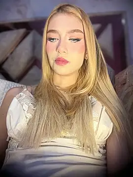 valeryfox   online show from 13, 3, 2026