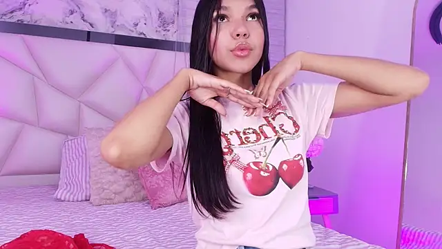 Snapshot of lili_jhonson chatting on 8, 6, 2026 lili jhonson online show from 8, 6, 2026