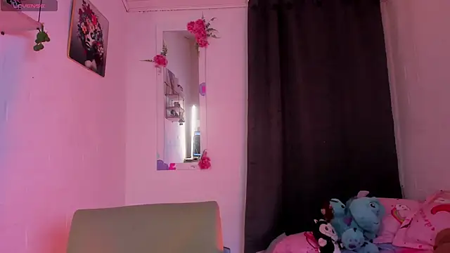 Snapshot of Cristal_dark chatting on 2, 3, 2026 Cristal dark online show from 2, 3, 2026