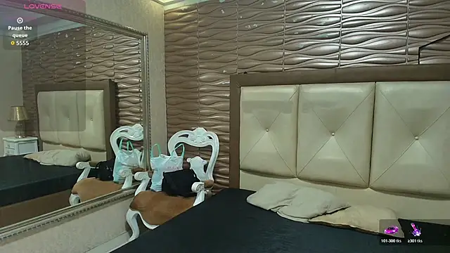 Madyscarlett online show from 24, 11, 2025