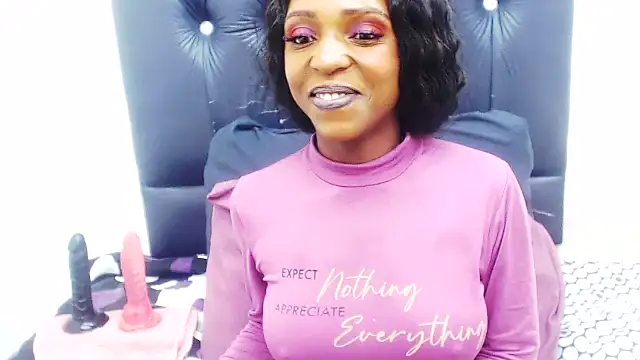 Snapshot of RarePearlz chatting on 2, 12, 2025 RarePearlz online show from 2, 12, 2025