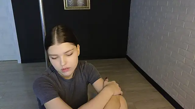 Sierra Maddison online show from 25, 11, 2025