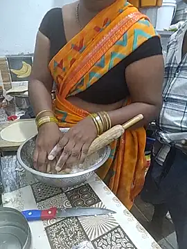 Desicouple1706 online show from 21, 12, 2025