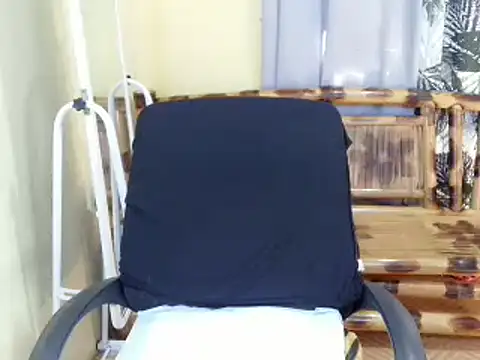 lovelyxmorena online show from 10, 4, 2026