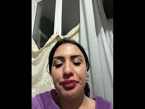 Snapshot of ____Eva____ chatting on 2, 12, 2025 Eva online show from 2, 12, 2025