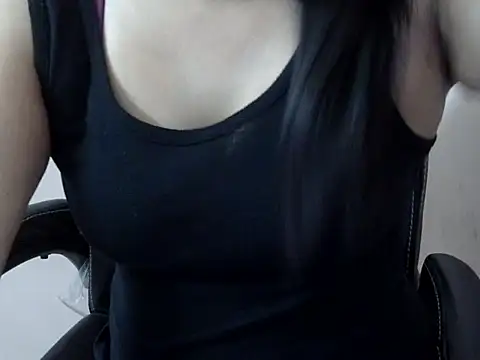 Snapshot of radhika_nar chatting on 28, 11, 2025 radhika nar online show from 28, 11, 2025