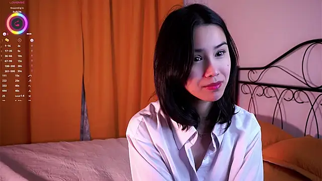 StaciaBratz online show from 23, 11, 2025