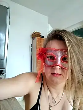 Snapshot of MissShlem chatting on 24, 11, 2025 MissShlem online show from 24, 11, 2025