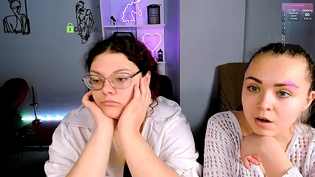 Snapshot of loya_best chatting on 2, 12, 2025 loya best online show from 2, 12, 2025