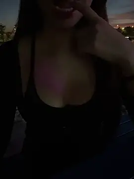 Snapshot of Queen-of-Love chatting on 24, 6, 2026 Queen-of-Love online show from 24, 6, 2026