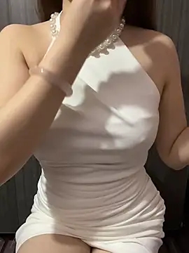 Snapshot of Queen-of-Love chatting on 24, 7, 2026 Queen-of-Love online show from 24, 7, 2026