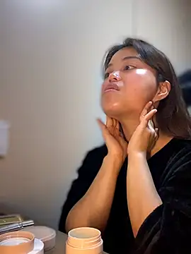 Toffee-00 online show from 23, 3, 2026