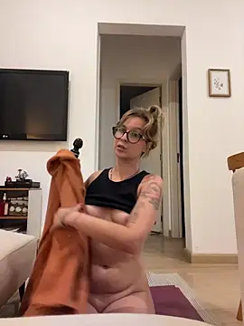 KnotBabe online show from 2, 3, 2026