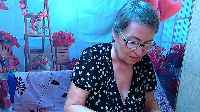 OlgaLuck online show from 2, 4, 2026