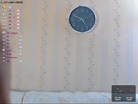 Snapshot of LustfulSarah chatting on 6, 10, 2025 LustfulSarah online show from 6, 10, 2025