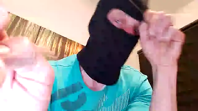 Snapshot of hamstiboy55 chatting on 27, 2, 2026 hamstiboy55 online show from 27, 2, 2026