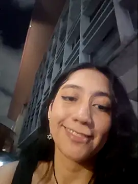 Snapshot of Eveeelyn25 chatting on 18, 6, 2026 Eveeelyn25 online show from 18, 6, 2026