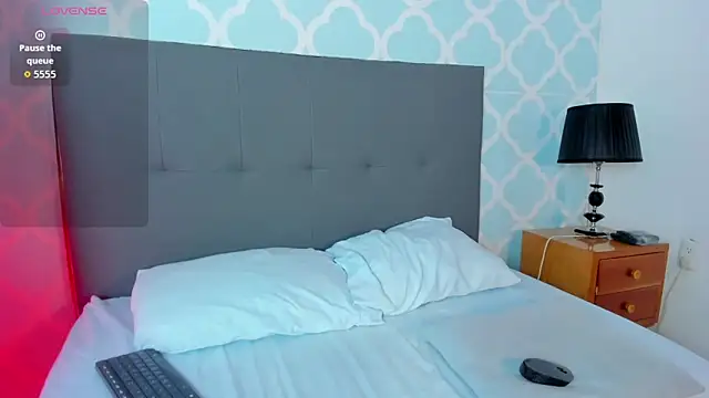 Snapshot of lindaa_natashaa_ chatting on 20, 12, 2025 lindaa natashaa online show from 20, 12, 2025