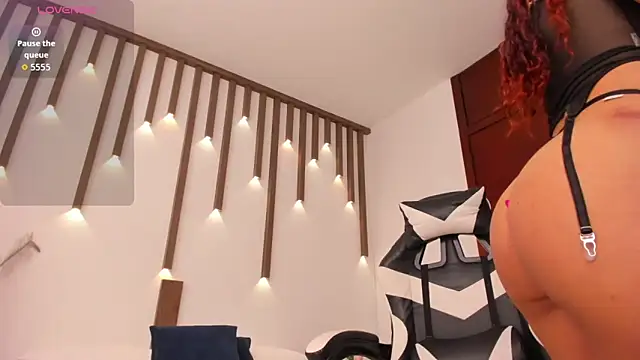 Snapshot of lindaa_natashaa_ chatting on 26, 2, 2026 lindaa natashaa online show from 26, 2, 2026