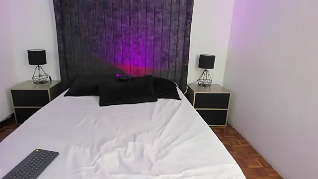 CleoColliva  online show from 10, 2, 2026