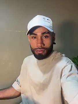 Snapshot of Luca_Fuego chatting on 3, 12, 2025 Luca Fuego online show from 3, 12, 2025