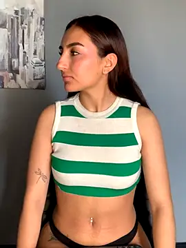 ZoeJohnson Pink online show from 24, 11, 2025