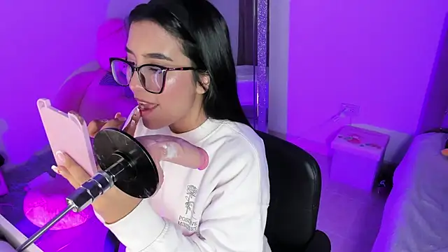 Snapshot of IbbieeBennett_1 chatting on 8, 1, 2026 IbbieeBennett 1 online show from 8, 1, 2026