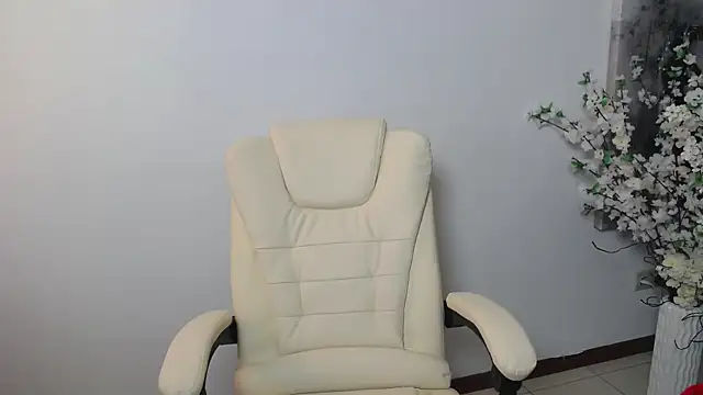 Brandy Gem online show from 19, 4, 2026