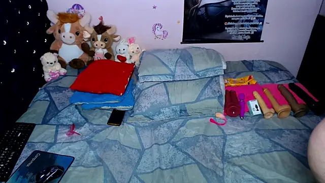 Snapshot of ShantalTsFox chatting on 5, 7, 2026 ShantalTsFox online show from 5, 7, 2026