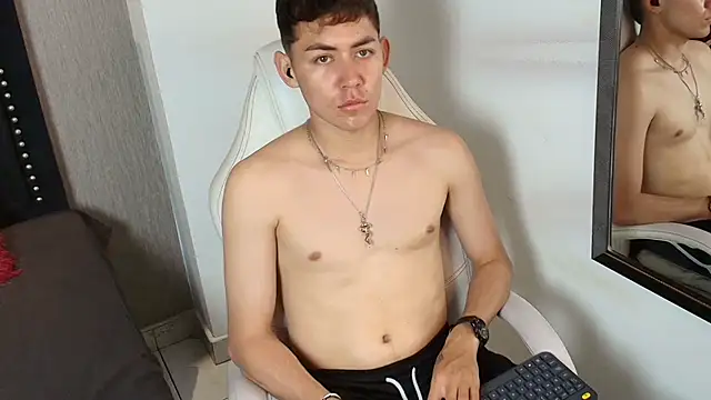 LoganFoster  online show from 10, 1, 2026