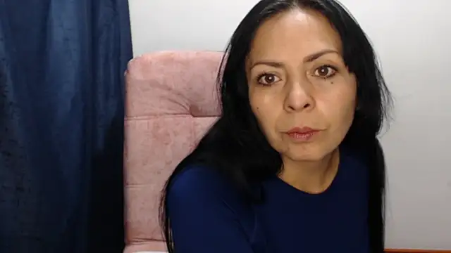 Paolahotty online show from 6, 1, 2026