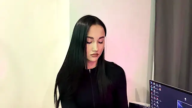 Beautyofnlka online show from 27, 11, 2025