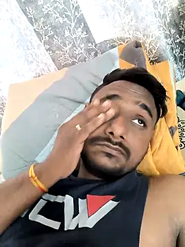 Snapshot of aryaaap chatting on 4, 12, 2025 aryaaap online show from 4, 12, 2025