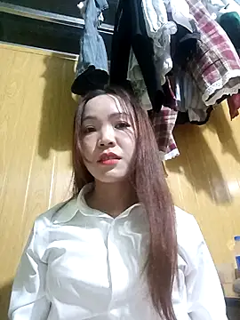 Snapshot of bong-ngo- chatting on 23, 11, 2025 bong-ngo- online show from 23, 11, 2025