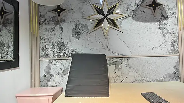 Snapshot of ZoeCollin chatting on 16, 1, 2026 ZoeCollin online show from 16, 1, 2026