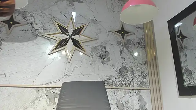 Snapshot of ZoeCollin chatting on 8, 2, 2026 ZoeCollin online show from 8, 2, 2026