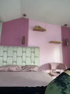 Snapshot of MaddieHunter chatting on 1, 12, 2025 MaddieHunter online show from 1, 12, 2025