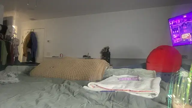 Snapshot of MysteriousMadam chatting on 9, 1, 2026 MysteriousMadam online show from 9, 1, 2026