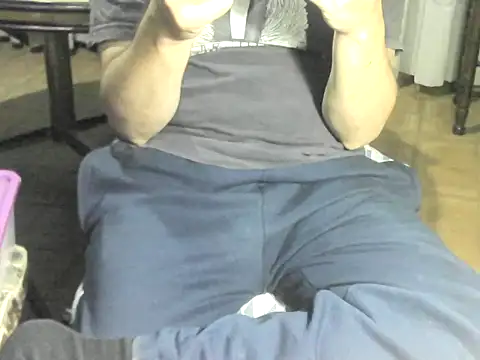 Snapshot of OreCam chatting on 25, 2, 2026 OreCam online show from 25, 2, 2026