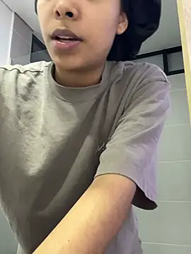 Snapshot of KarolRojas_22 chatting on 2, 5, 2026 KarolRojas 22 online show from 2, 5, 2026
