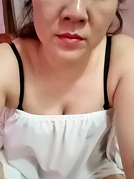 Snapshot of Lily-ross22 chatting on 27, 6, 2026 Lily-ross22 online show from 27, 6, 2026