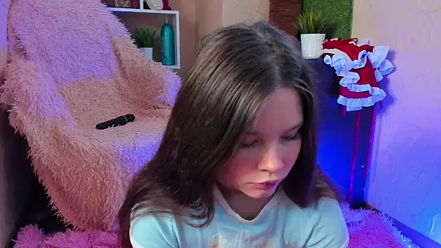 Snapshot of amelialy chatting on 28, 11, 2025 amelialy online show from 28, 11, 2025